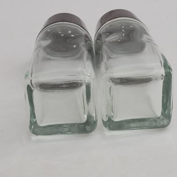 Salt and Pepper Shakers - Picture 5 of 7